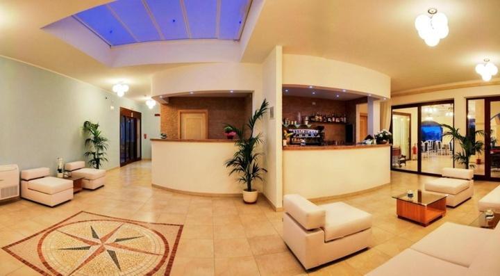 Hotel Ristorante Il Vascello Costa Rei Buitenkant foto
