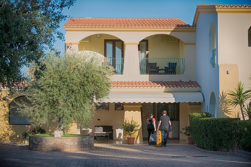 Hotel Ristorante Il Vascello Costa Rei Buitenkant foto