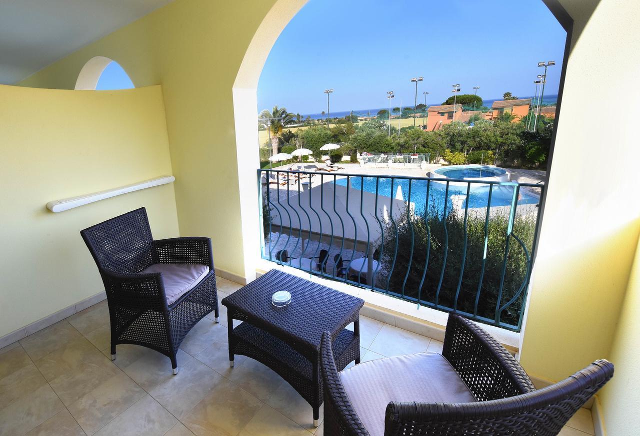 Hotel Ristorante Il Vascello Costa Rei Buitenkant foto