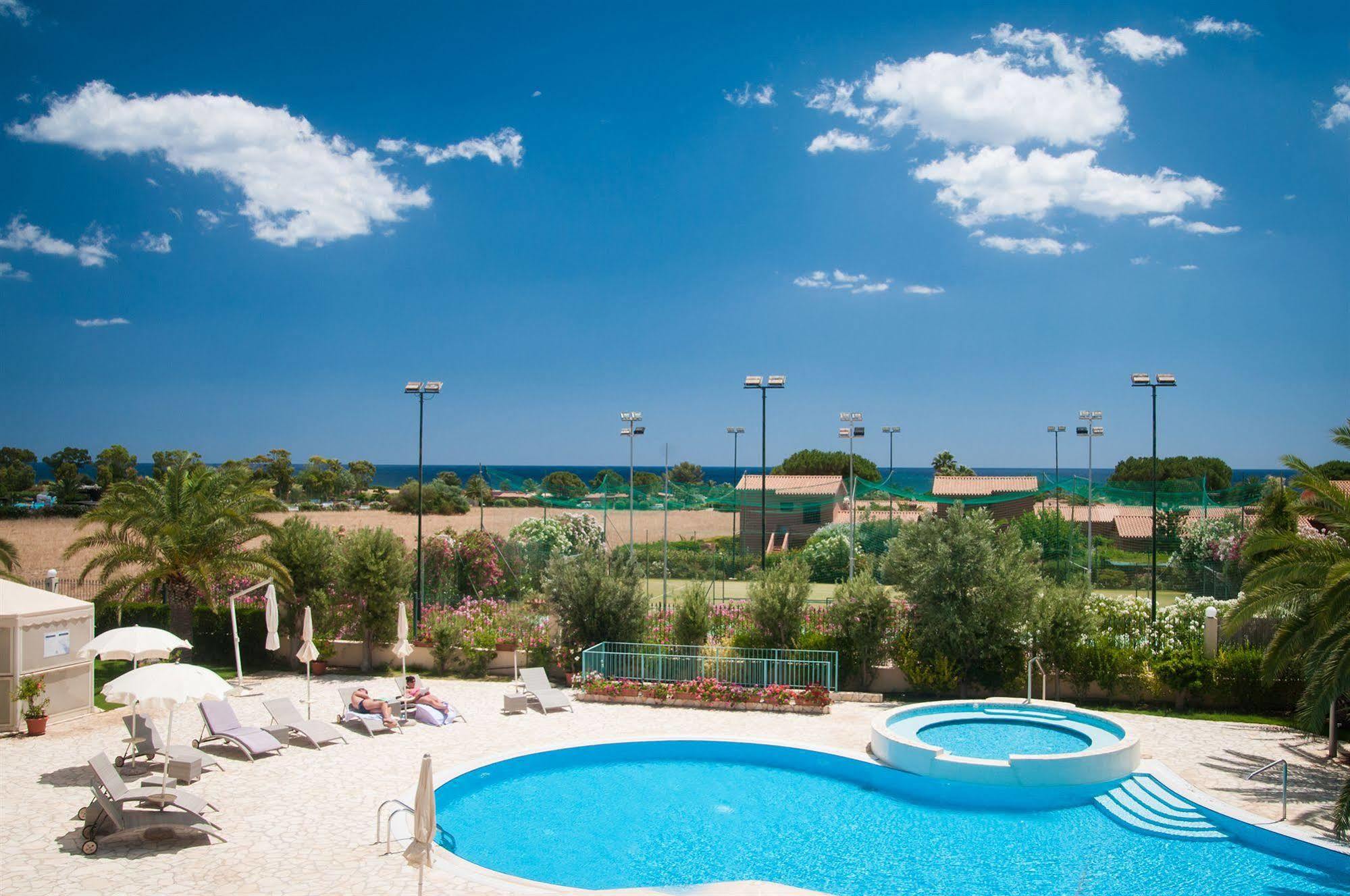 Hotel Ristorante Il Vascello Costa Rei Buitenkant foto
